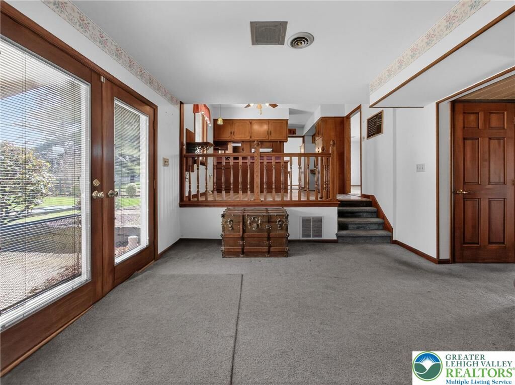 Property Photo:  454 Spruce Lane  PA 18064 