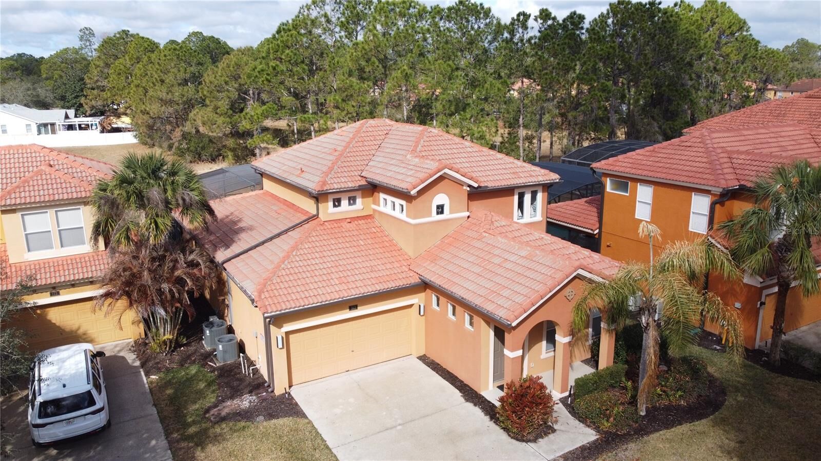 Property Photo:  163 Tigerlily Court  FL 33837 