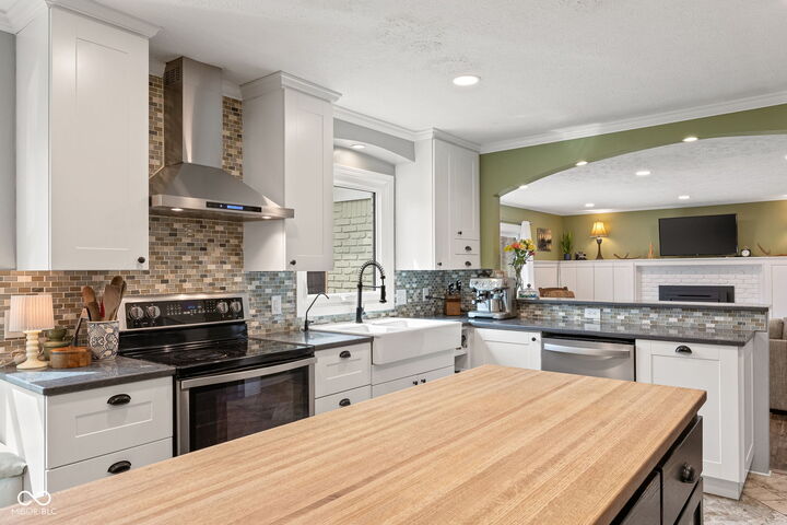 Property Photo:  3485 Sugar Loaf Court  IN 46033 