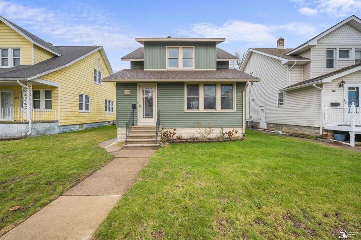Property Photo:  408 Riverview Avenue  MI 48162-2667 