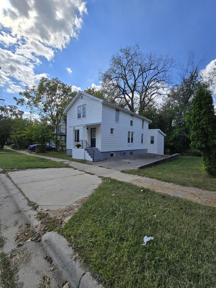 Property Photo:  64 Union Street  MI 49242 