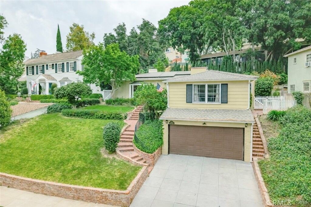 Property Photo: 7002 Bryn Mawr Way CA 90602