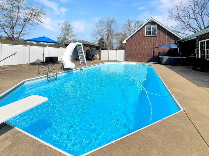 Property Photo:  3989 Cadiz Rd  TN 37028 