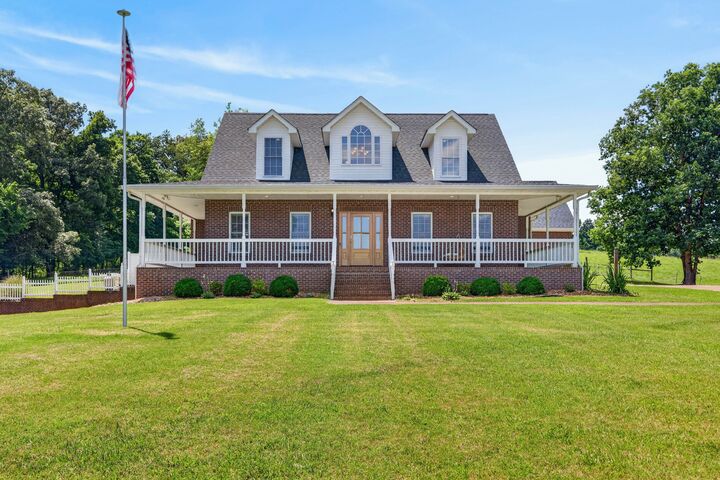 Property Photo: 3989 Cadiz Rd TN 37028