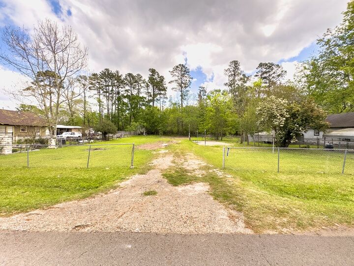 Property Photo:  167 Walnut Hill Road  TX 75904 