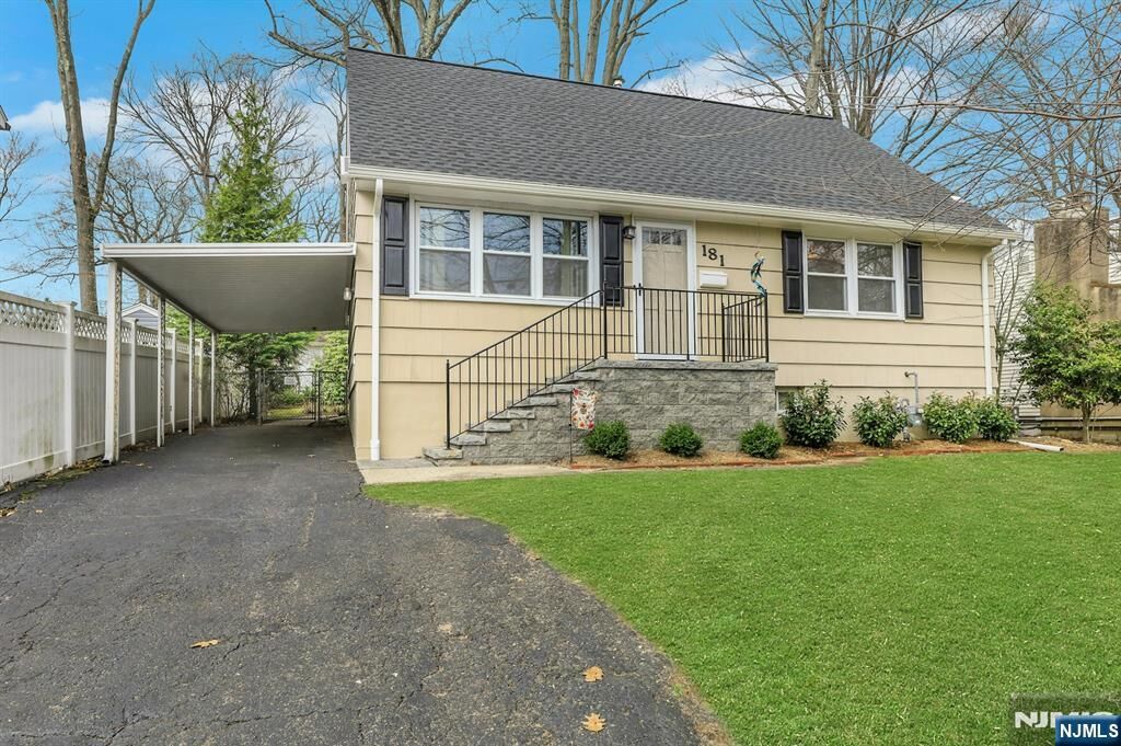 Property Photo:  181 Arthur Street  NJ 07642 