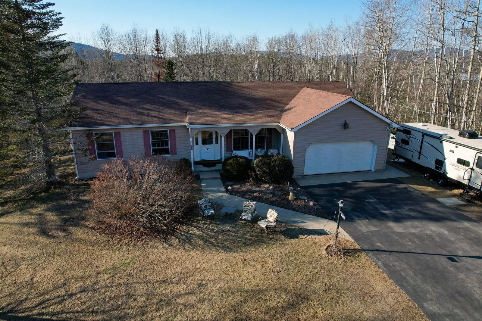 Property Photo: 450 Upper Birch Drive NH 03222-6558