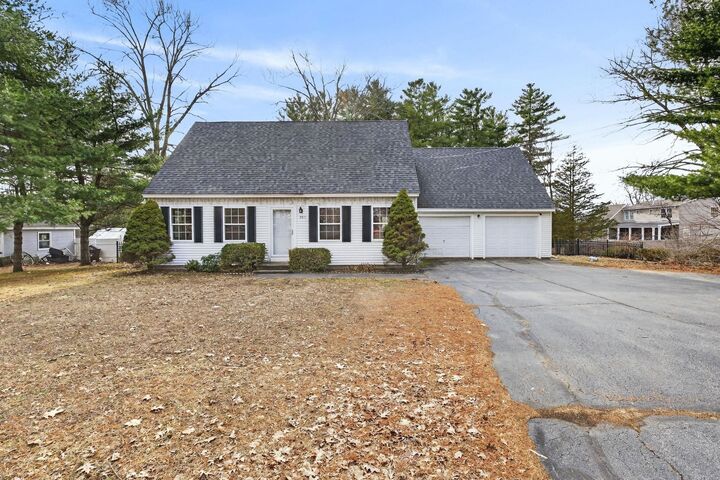 Property Photo:  209 Dover Point Road  NH 03820 