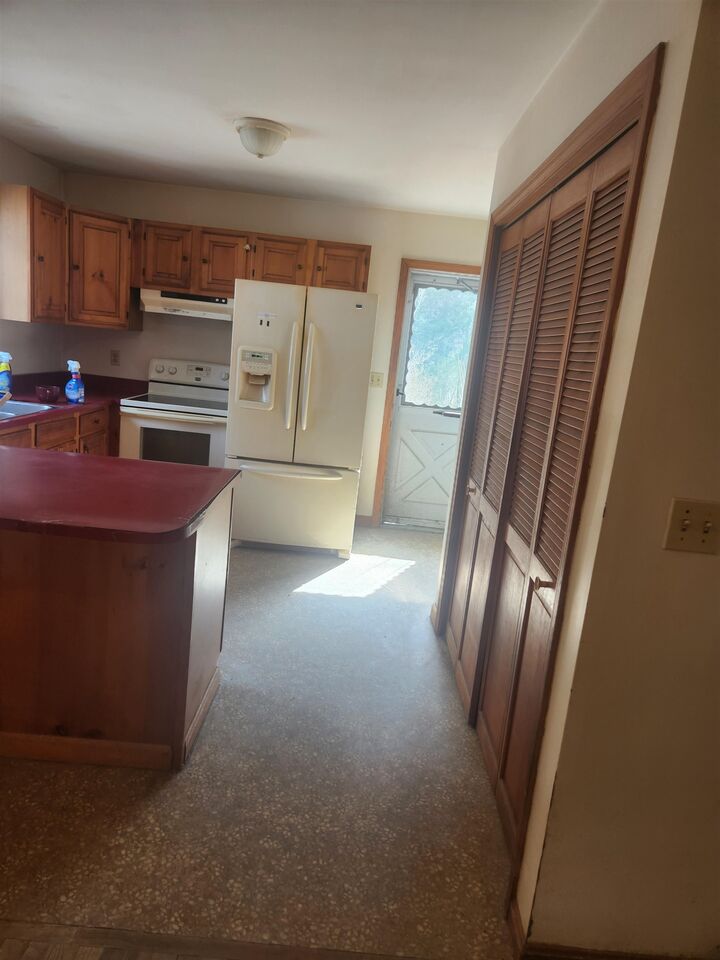 Property Photo:  290 Scotland Road  NH 03470 