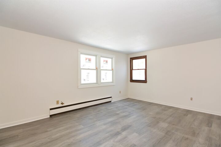 Property Photo: 3 Holly Lane NH 03053