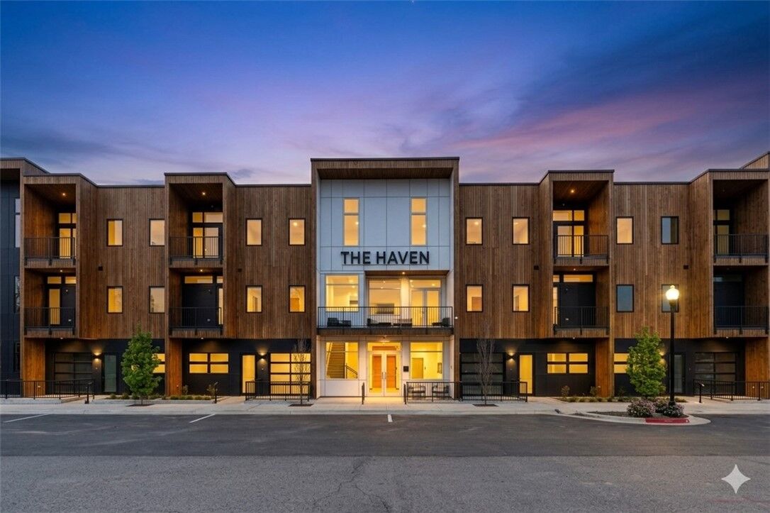 Property Photo:  905 SE 4th Street  AR 72712 