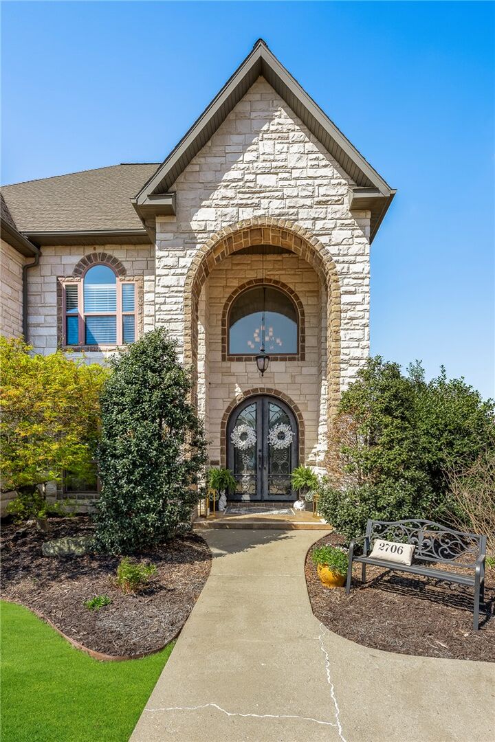 Property Photo:  2706 S 24th Street  AR 72758 