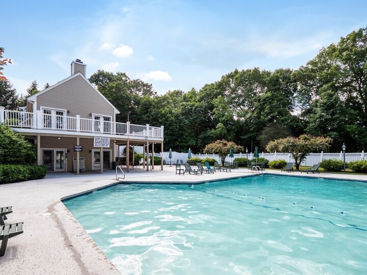 Property Photo:  3901 Knightsbridge Close 3901  MA 01609 