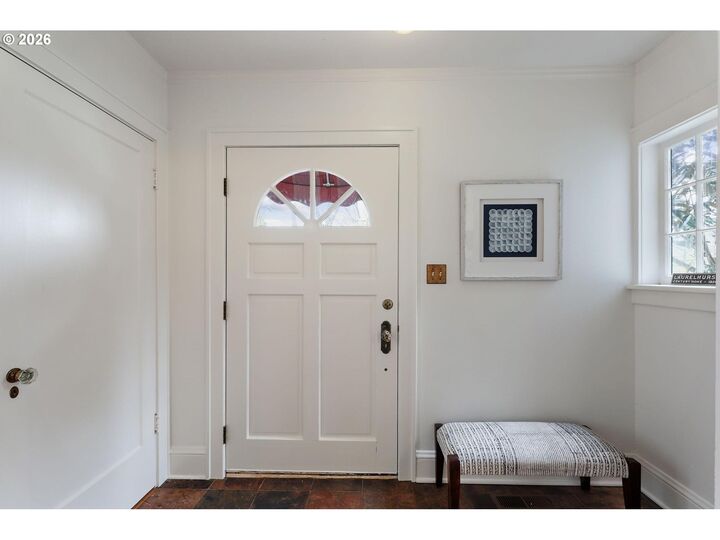 Property Photo:  4307 SE Oak St  OR 97215 