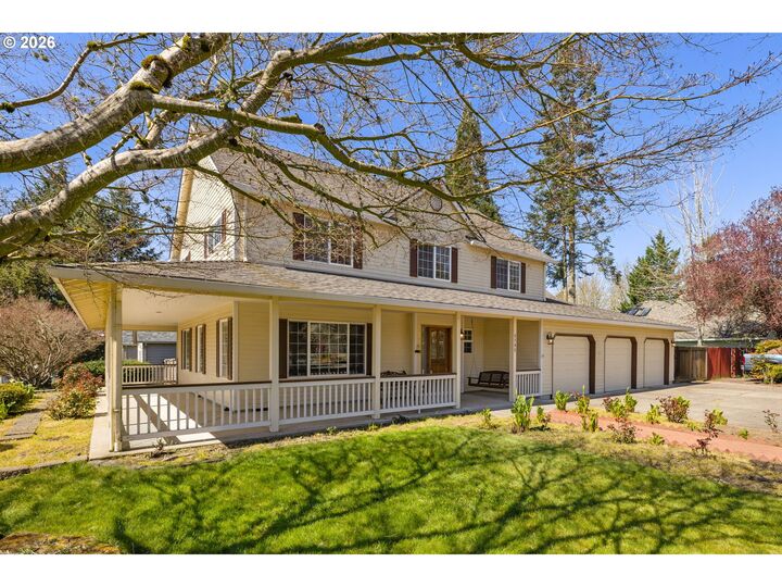 Property Photo:  2795 NE Lorie Dr  OR 97124 