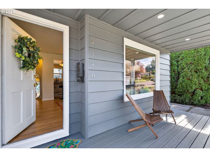 Property Photo:  4146 NE 69th Ave  OR 97218 