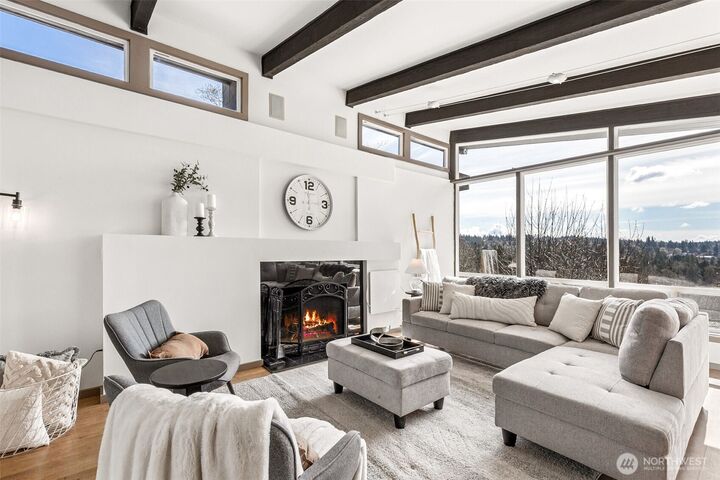 Property Photo:  17220  Sylvester Road SW  WA 98166 