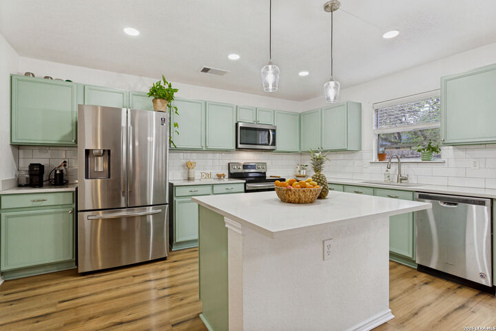 Property Photo:  7219 Avator Bay  TX 78250 