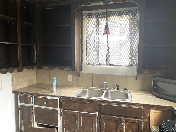 Property Photo:  811 N Goos Blvd Boulevard N  LA 70601 