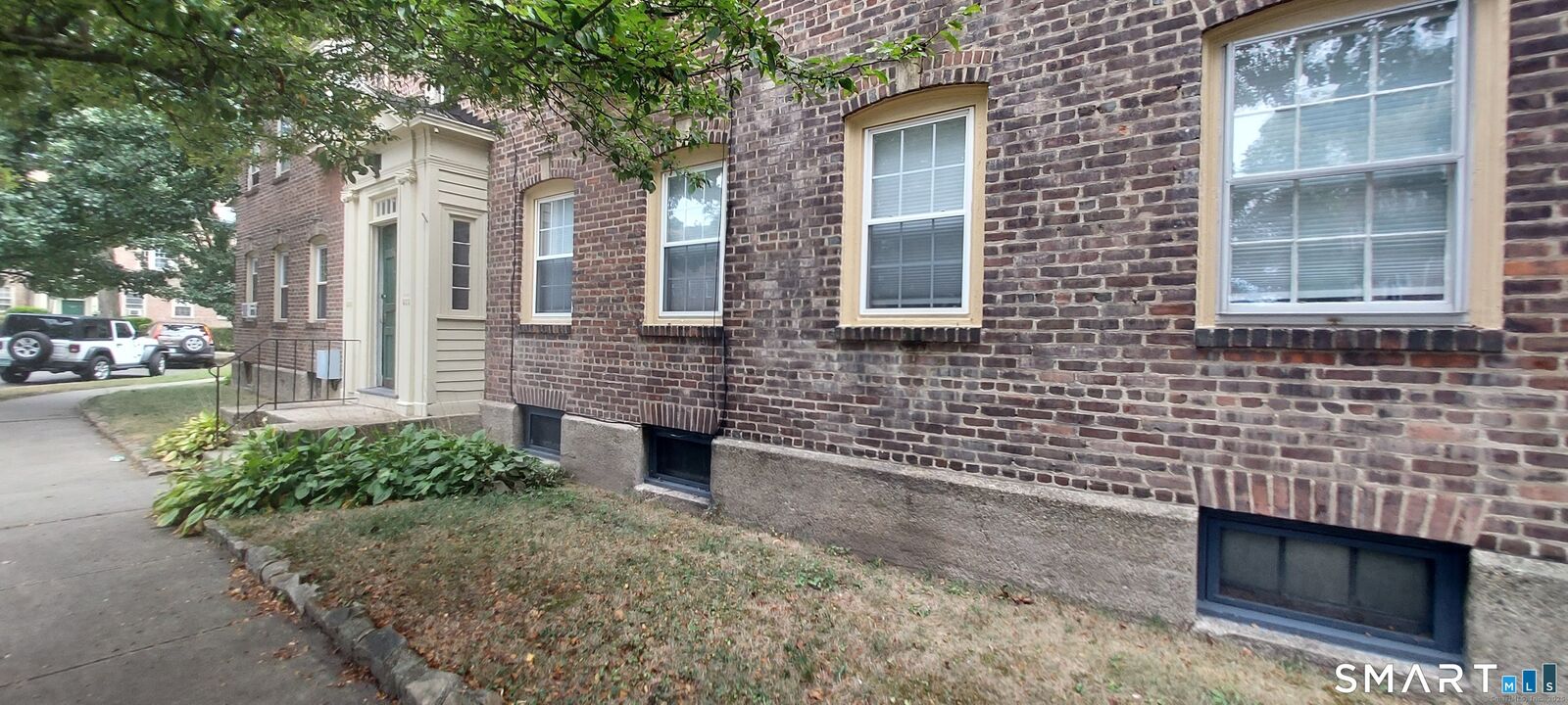 Property Photo:  580 Wilmot Avenue 2  CT 06607 