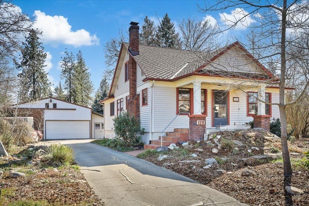 Property Photo:  129 W 33rd Ave  WA 99203 