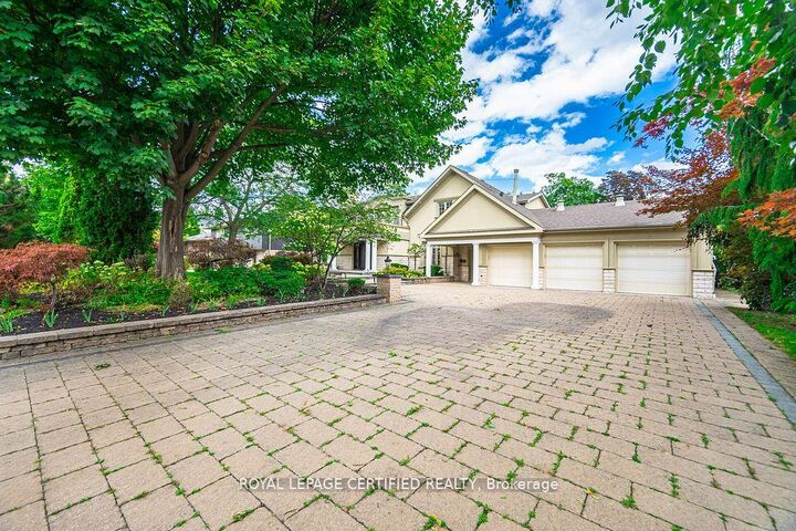 Property Photo: 2197 Courrier Lane ON L5C 1V1