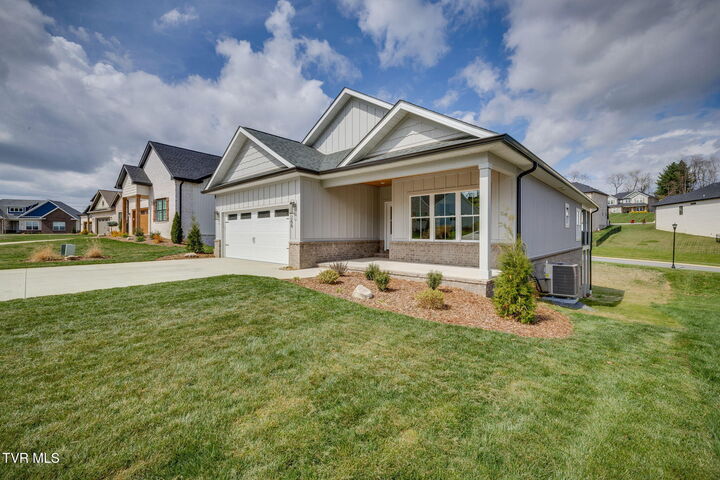 Property Photo: 266 Winston Place TN 37615