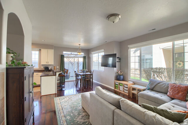 Property Photo:  124 Birmingham Ln  UT 84054 