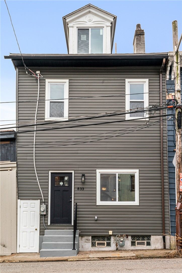 Property Photo:  833 Spring Garden Ave  PA 15212 