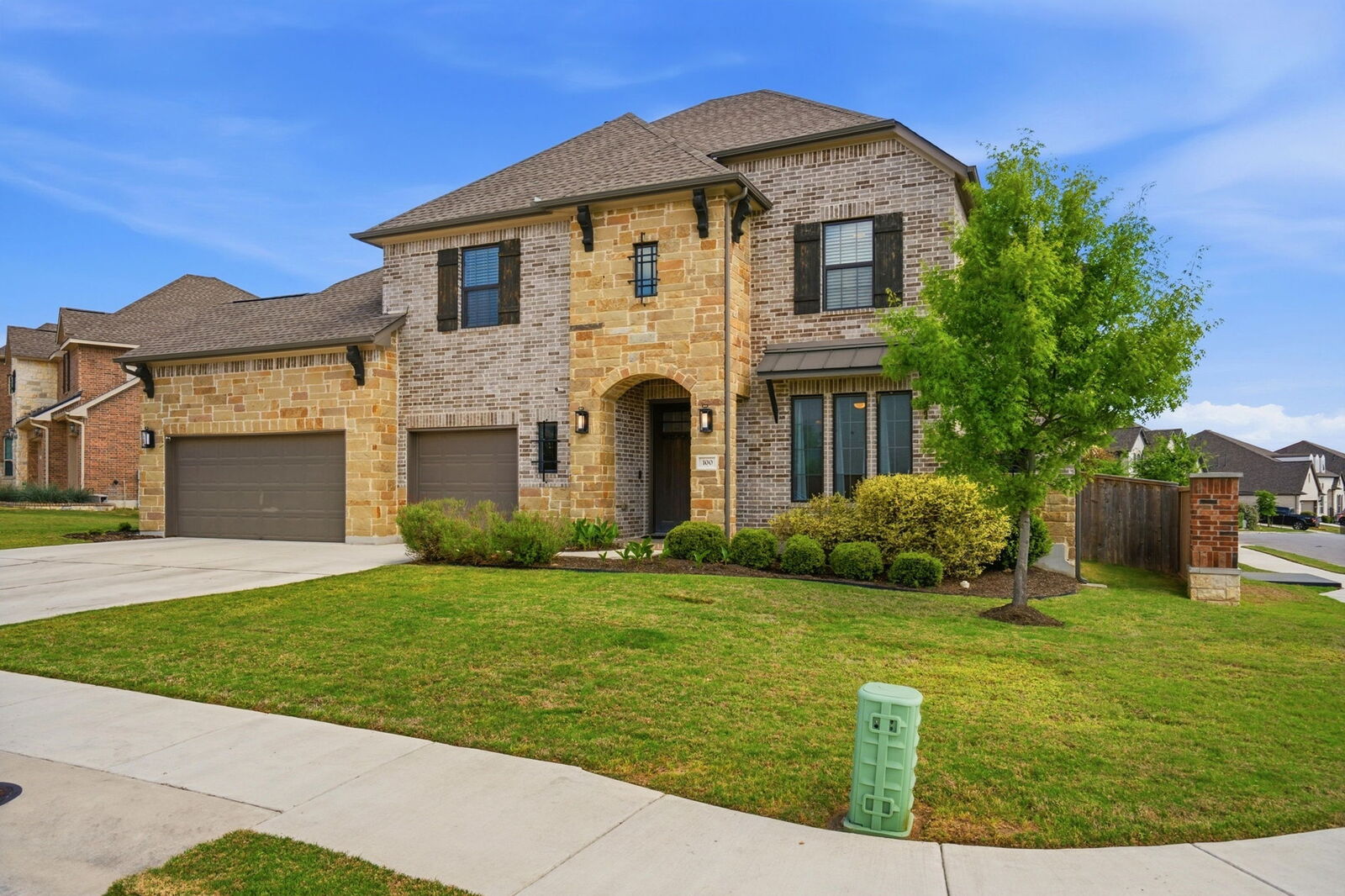 Property Photo:  100 Hiddenfox Cove  TX 78626 