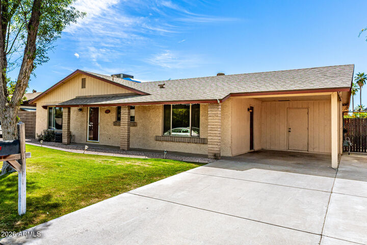 Property Photo:  323 E Sesame Street  AZ 85283 