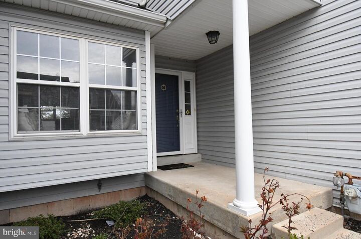 Property Photo:  1039 Greenes Way Circle  PA 19426 