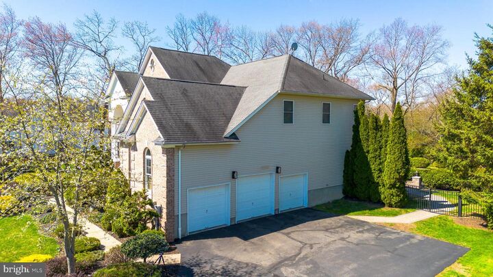 Property Photo:  21 Woodmere Road  NJ 08831 