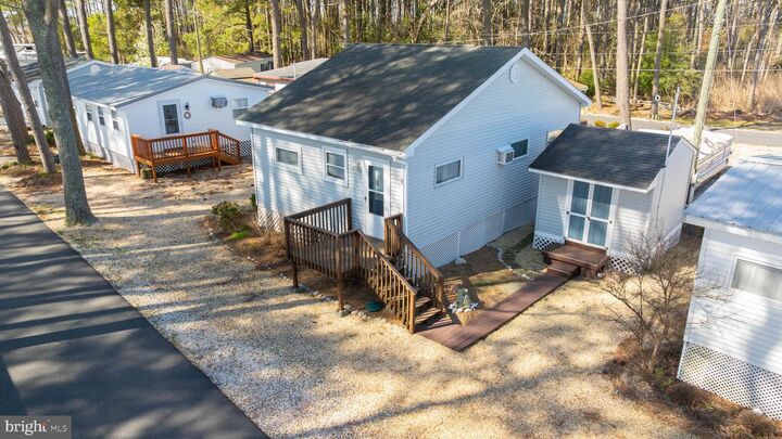 Property Photo:  9 Oyster Road  DE 19966 