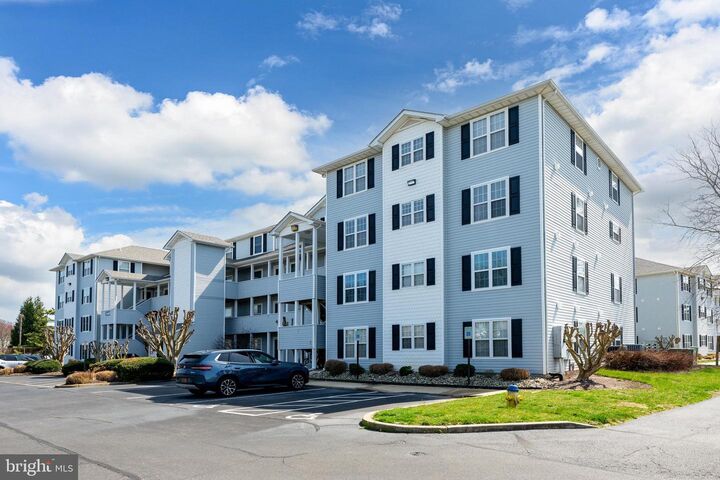 Property Photo: 3600 Sanibel Circle 3608 DE 19971