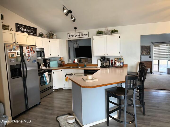 Property Photo: 906 E Glacier Peak Dr ID 83854