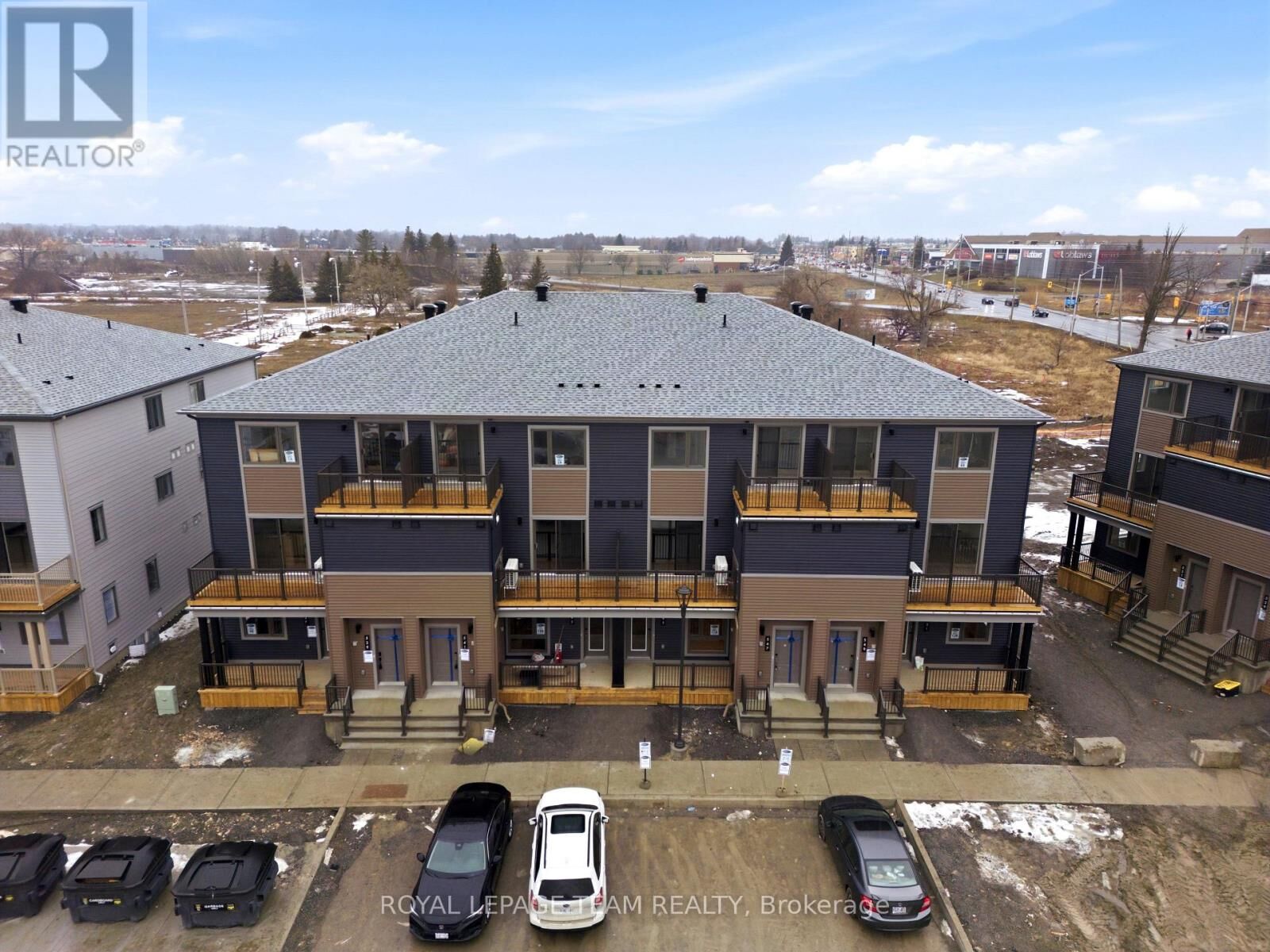 Property Photo:  547 Celestine Private  ON K2J 7P5 