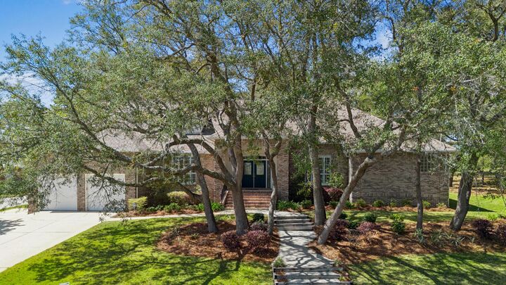 Property Photo:  1029 Lake Way Drive  FL 32578 