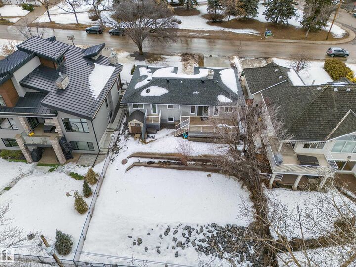 Property Photo:  82 Mission Avenue  AB T8N 1H5 