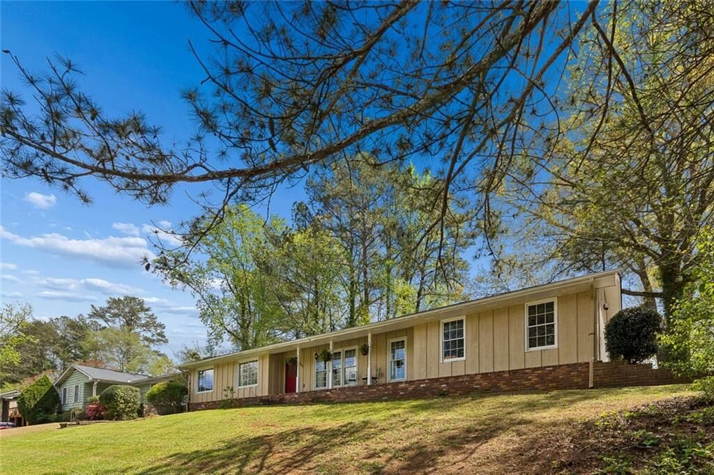 Property Photo:  4601 Wendover Drive  GA 30083 