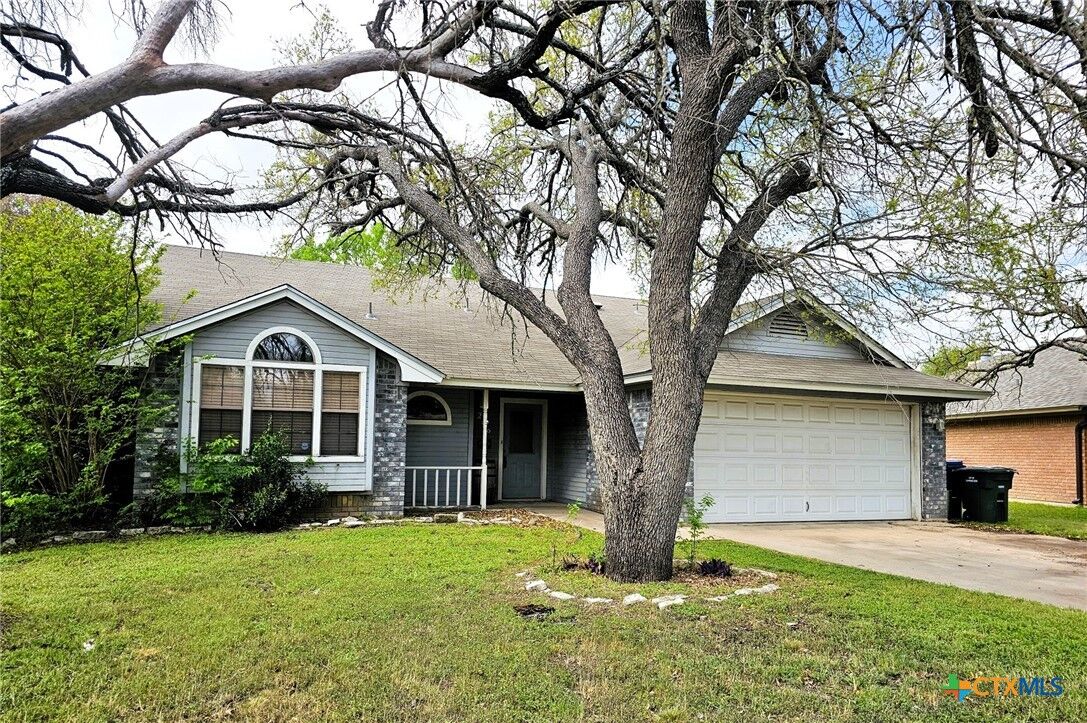 Property Photo:  218 Atkinson Avenue  TX 76522 