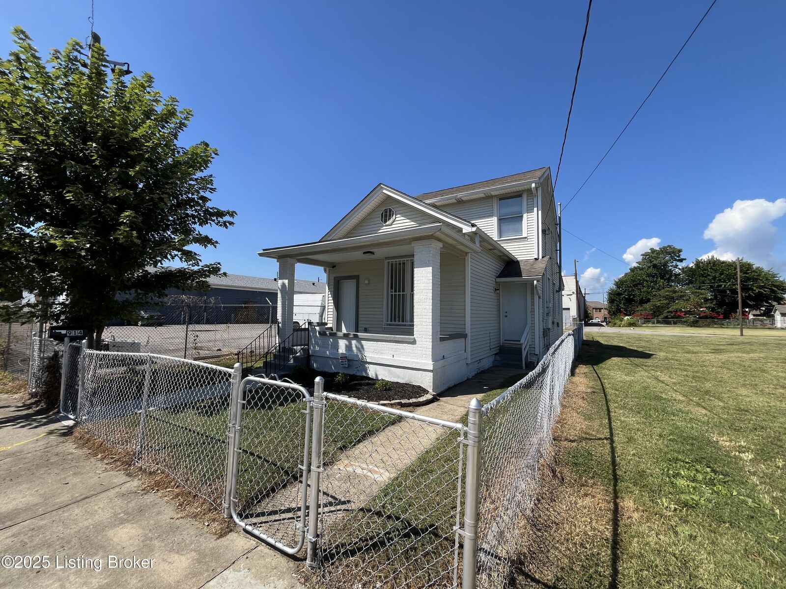 Property Photo:  914 S Preston St  KY 40203 