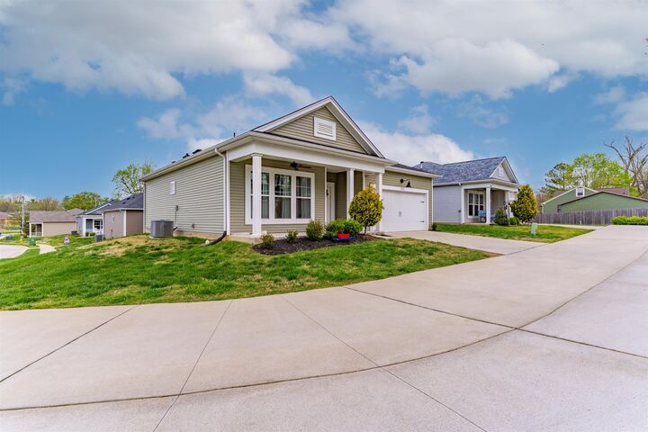 Property Photo: 2633 Central Park Court KY 42303