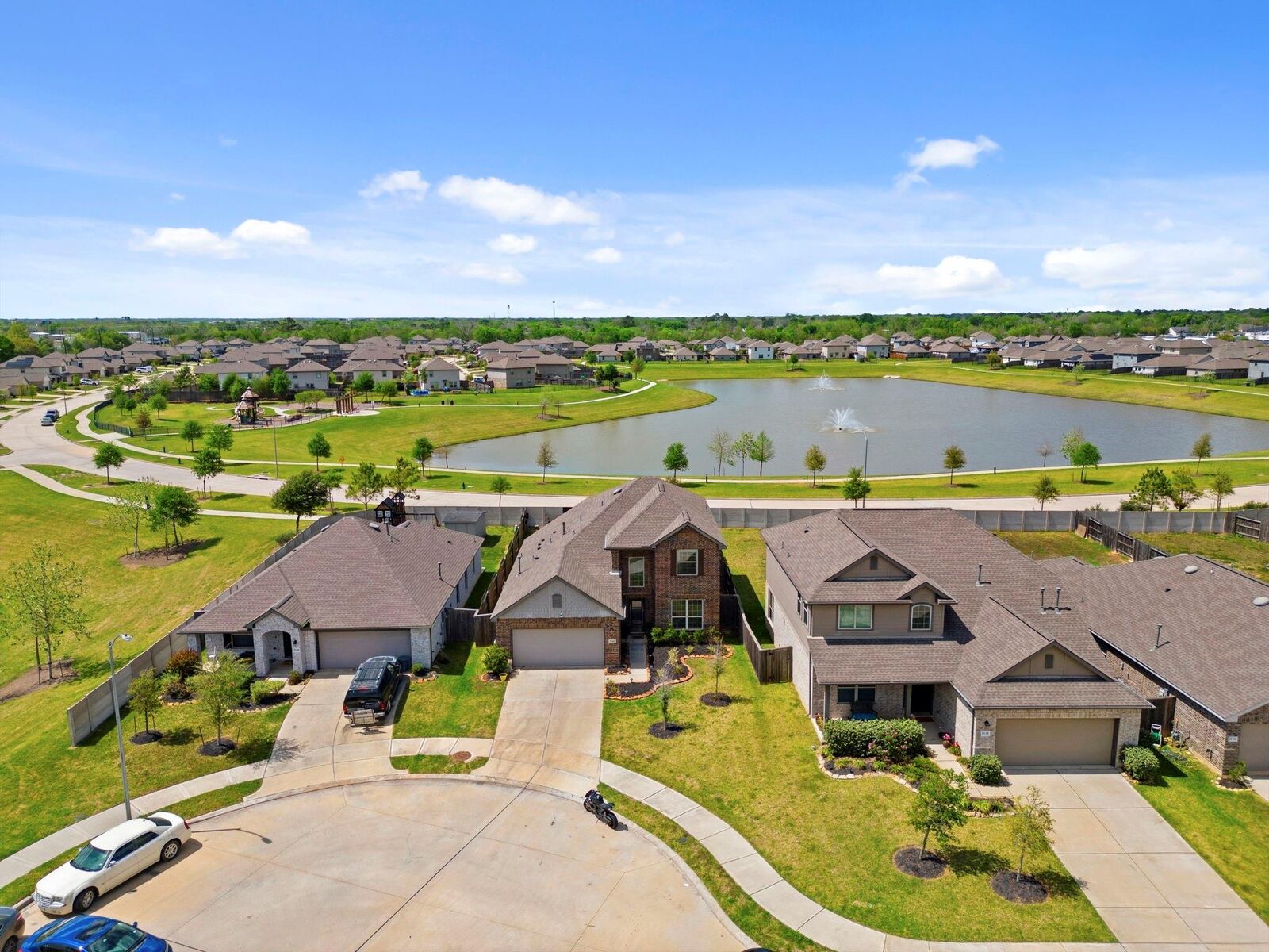 Property Photo:  5142 Dunstable Manor Lane  TX 77583 