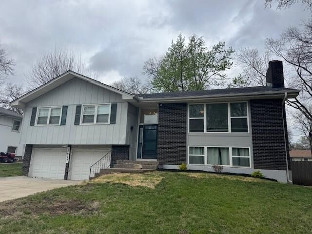 Property Photo:  5624 Sutton Avenue  KS 66106 