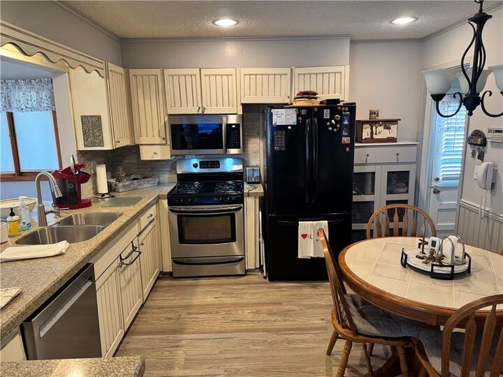 Property Photo:  1965 W 73rd Street  KS 66208 