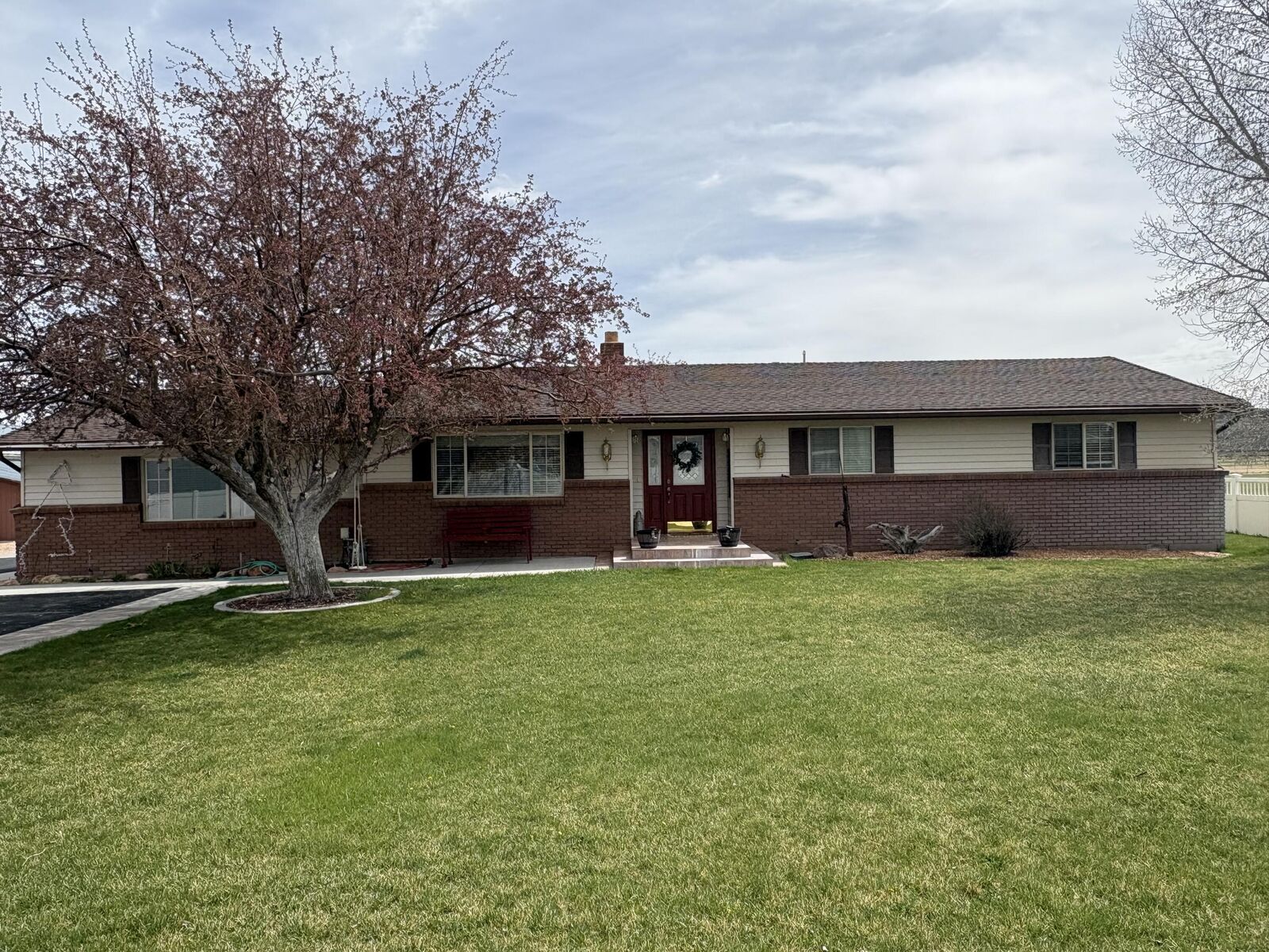 Property Photo:  619 S 125 E  UT 84759 