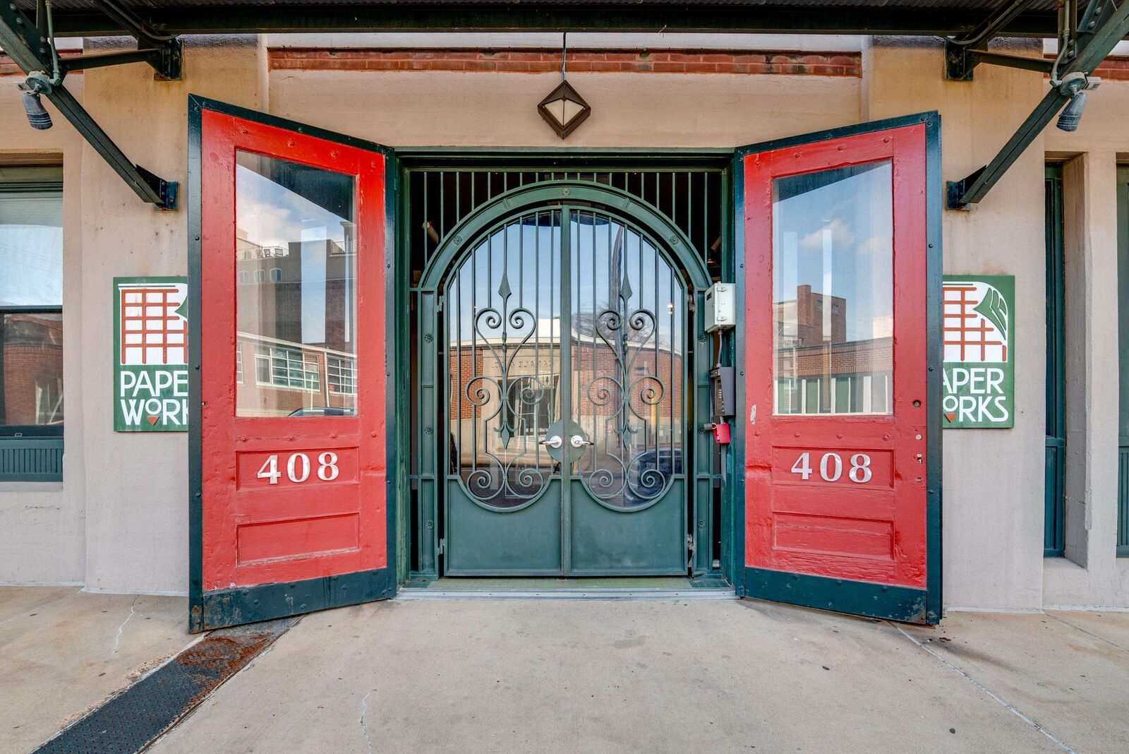 Property Photo: 408 S Front St 301 TN 38103