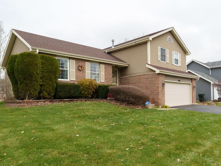 Property Photo: 4008 192nd Place IL 60478