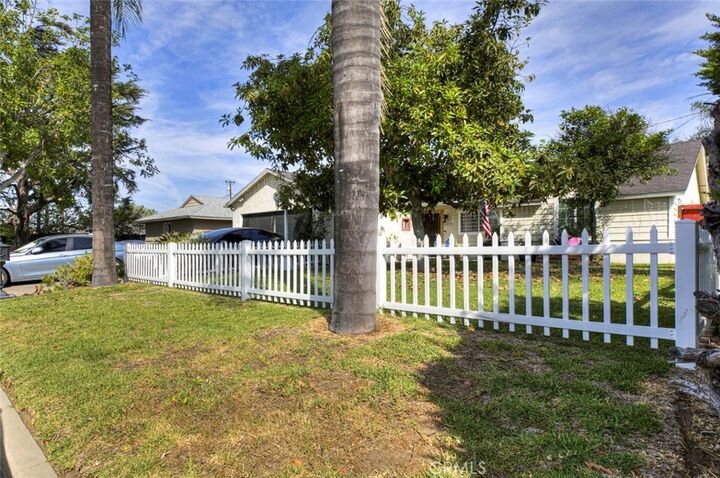 Property Photo: 1029 E Galatea CA 91702